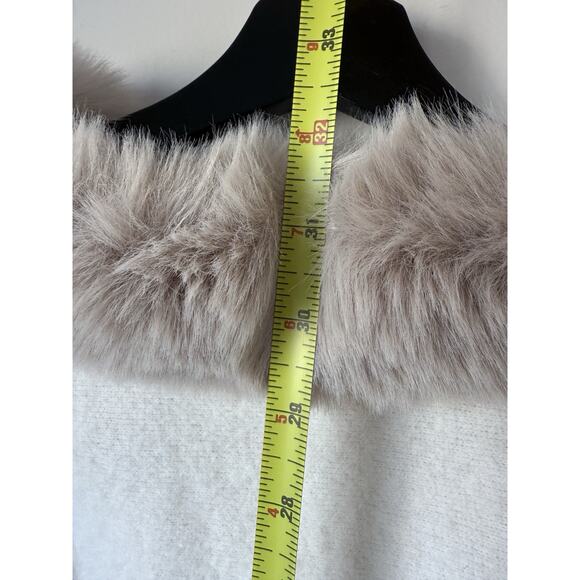 Anthropologie Northern Angel Sweater Poncho Fur Trim Womens Size S/M Cream - Picture 5 of 6